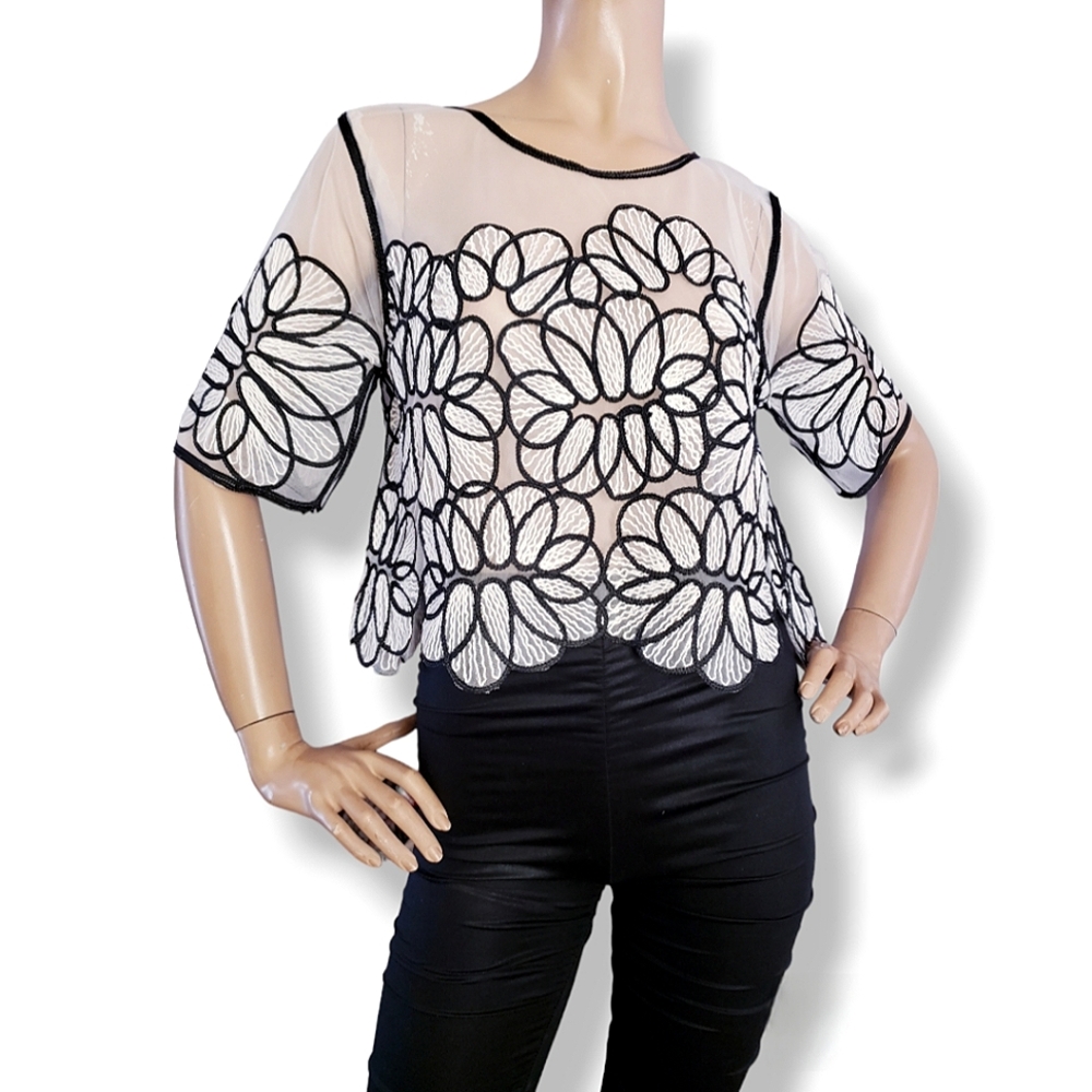 Black & White Sheer Scalloped Floral Lace Top by Paradis Miss